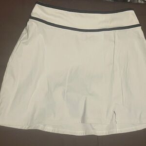 Gilly Hicks Go Energize White Skort with Black Trim